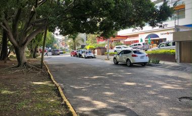 Espectacular departamento con vista al parque, 3 recámaras, 3.5 baños, 3 autos, alberca y gimnasio