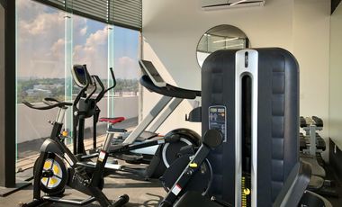 Espectacular departamento con vista al parque, 3 recámaras, 3.5 baños, 3 autos, alberca y gimnasio