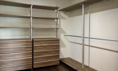 Espectacular departamento con vista al parque, 3 recámaras, 3.5 baños, 3 autos, alberca y gimnasio