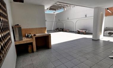 CASA EN RENTA EN CONTRY