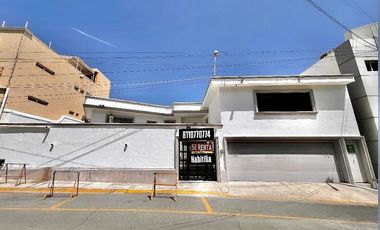 CASA EN RENTA EN CONTRY