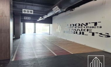 Local Comercial de 592 m2 en Renta, Santa Fe. C