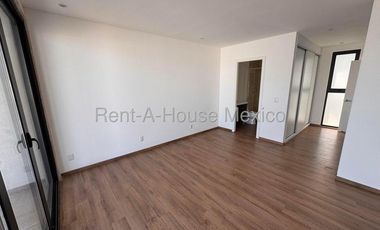 Altos de Juriquilla departamento de 3 recamaras en RENTA RAH3435