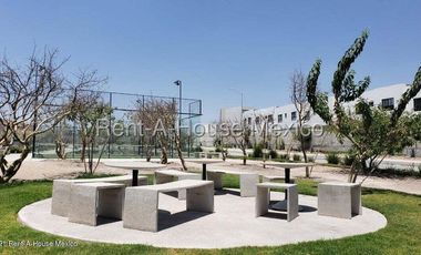 Altos de Juriquilla departamento de 3 recamaras en RENTA RAH3435