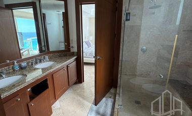 Renta departamento  frente al mar en ZH Cancun