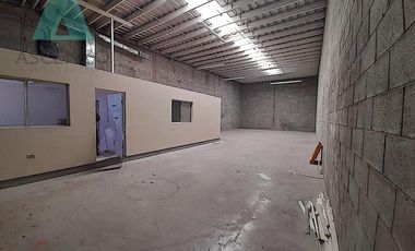 Renta de Bodega Comercial por Complejo Industrial Norte, Tanch