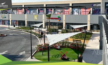 RENTA DE LOCALES COMERCIALES EN PLAZA COMERCIAL JOSE MA IGLESIAS