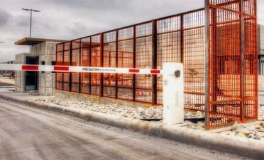 Bodega   en  Parque Industrial de  Guadalupe