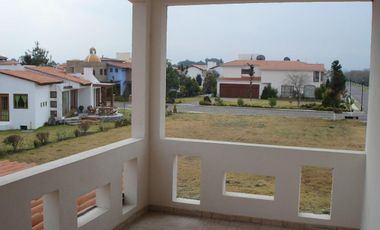 RENTA DE CASA EN VALLE DE ZAMARRERO EN ZINACANTEPEC