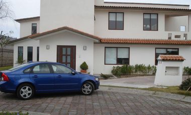 RENTA DE CASA EN VALLE DE ZAMARRERO EN ZINACANTEPEC