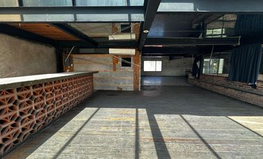 Local En Renta Calzada De Los Arcos 23