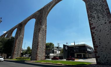 Local En Renta Calzada De Los Arcos 23
