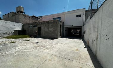 Local En Renta Calzada De Los Arcos 23