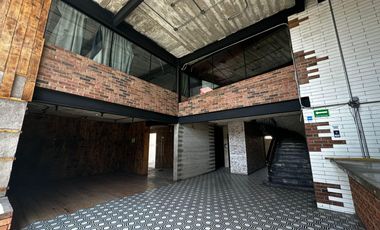 Local En Renta Calzada De Los Arcos 23