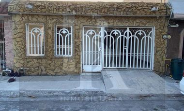 CASA EN RENTA AMUEBLADA EN RINCON DE CASA BLANCA