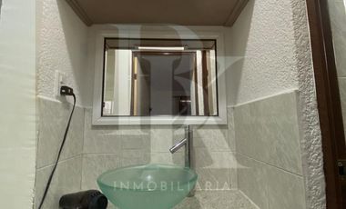 CASA EN RENTA AMUEBLADA EN RINCON DE CASA BLANCA