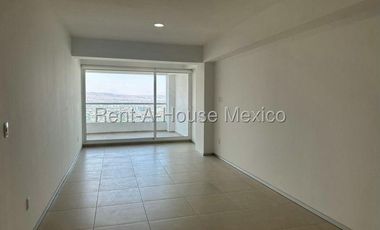 El Campanario departamento de 3 recamaras en RENTA RAH2720