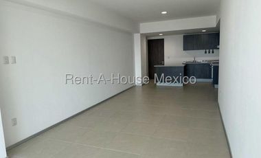 El Campanario departamento de 3 recamaras en RENTA RAH2720