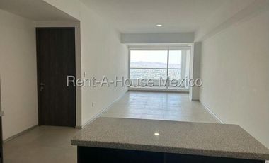 El Campanario departamento de 3 recamaras en RENTA RAH2720