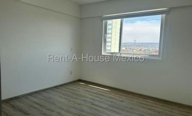 El Campanario departamento de 3 recamaras en RENTA RAH2720