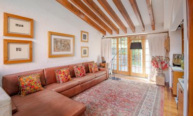 Casa en venta sobre el Campo de Golf de Los Encinos