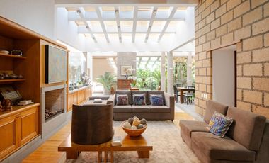 Casa en venta sobre el Campo de Golf de Los Encinos