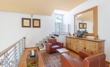 Casa en venta sobre el Campo de Golf de Los Encinos