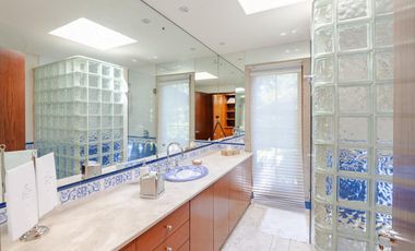 Casa en venta sobre el Campo de Golf de Los Encinos