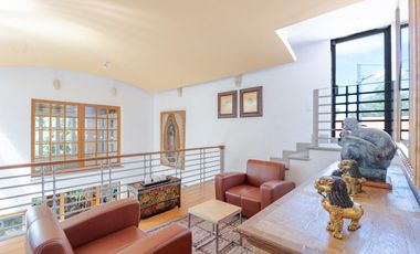 Casa en venta sobre el Campo de Golf de Los Encinos