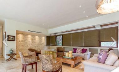 Casa en venta dentro del Yucatán Country Club, Cutzam, Mérida