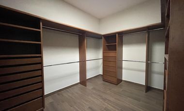 Casa en Venta en La Joya Residencial