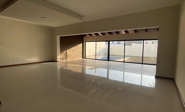 Casa en Venta en La Joya Residencial