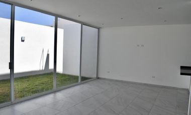 CASA EN VENTA EN ST. ANGELO