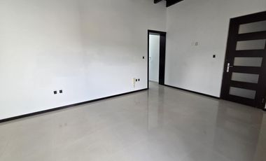 Casa en Venta | Claustros del Sur, Centro Sur, Qro. cerca del Nuevo Hospital Ángeles