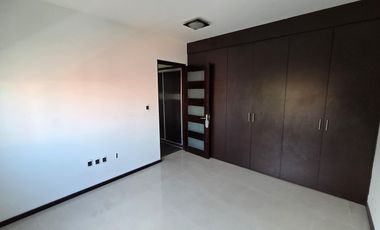 Casa en Venta | Claustros del Sur, Centro Sur, Qro. cerca del Nuevo Hospital Ángeles