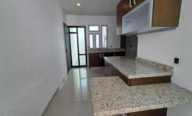 Casa en Venta | Claustros del Sur, Centro Sur, Qro. cerca del Nuevo Hospital Ángeles