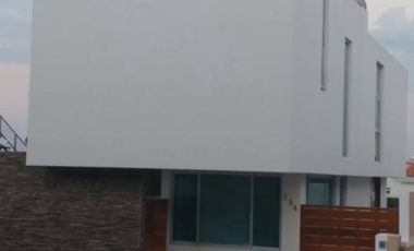 Venta casa en Ciudad Bugambillias