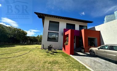 CASA EN VENTA EN METEPEC.
