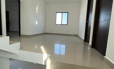 Casa en  venta en Monterrey 3 habitaciones en Solana, terraza con vista panorámica