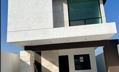 Casa en  venta en Monterrey 3 habitaciones en Solana, terraza con vista panorámica