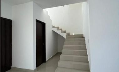 Casa en  venta en Monterrey 3 habitaciones en Solana, terraza con vista panorámica