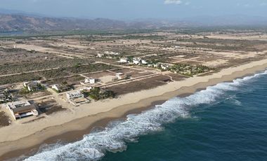 VENTA DE TERRENO FRENTE  A PLAYA PALMARITO, BAJOS DE CHILA, OAXACA