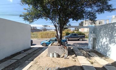 Casa en venta con tres recamaras y jardin en  Belén, Tlaxcala.