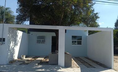 Casa en venta con tres recamaras y jardin en  Belén, Tlaxcala.