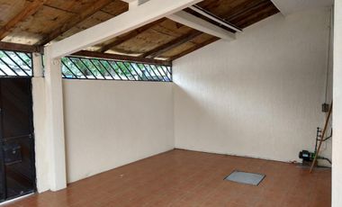 Casa en venta Fraccionamiento Las Antillas, zona comercial cerca de la boticaria