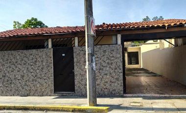 Casa en venta Fraccionamiento Las Antillas, zona comercial cerca de la boticaria