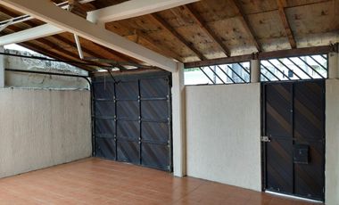 Casa en venta Fraccionamiento Las Antillas, zona comercial cerca de la boticaria