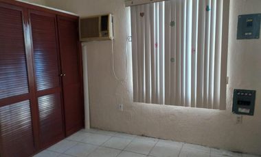 Casa en venta Fraccionamiento Las Antillas, zona comercial cerca de la boticaria