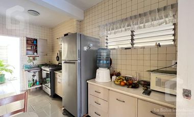 Edificio de departamentos en zona Centro