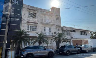 Edificio de departamentos en zona Centro